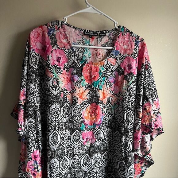 Tolani Black Geometric Floral Caftan Poncho Blouse Boho - Picture 4 of 6